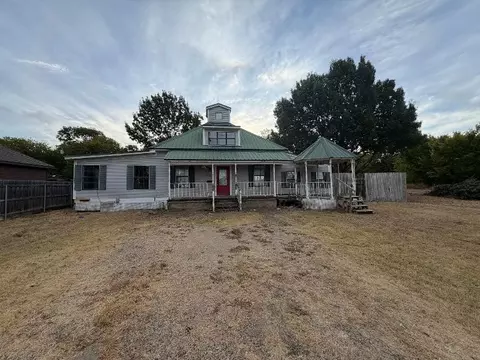 202 Kimbell St, Mesquite, TX 75149