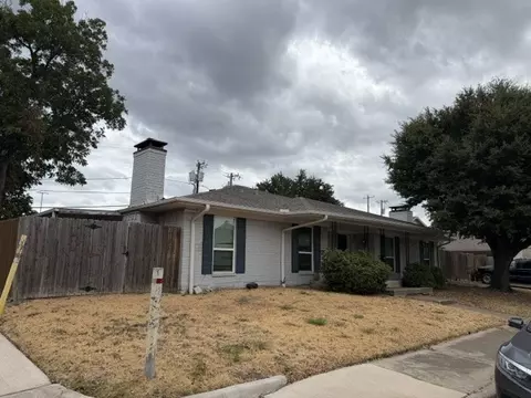 10040 Glenrio Ln, Dallas, TX 75229
