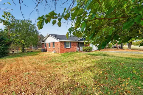 Exterior - 821 Circle Dr, Terrell, TX 75160 photo 2 of 5
