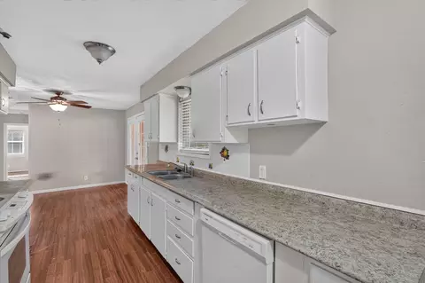 Kitchen - 821 Circle Dr, Terrell, TX 75160 photo 3 of 3