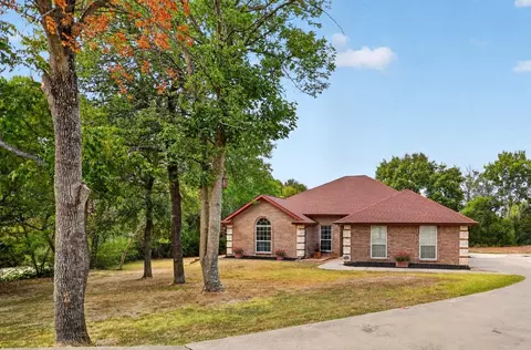 6608 Silver Oak Ln, Fort Worth, TX 76135