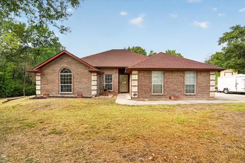 6608 Silver Oak Ln, Fort Worth, TX 76135