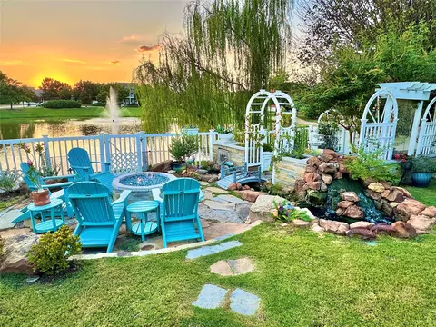 1105 Wisteria Ln, Savannah, TX 76227