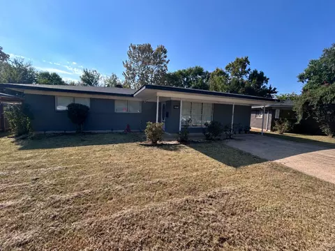 1607 Donald Dr, Bossier City, LA 71112