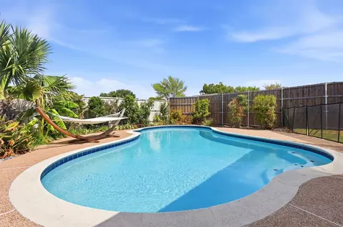 5720 Truitt St, The Colony, TX 75056