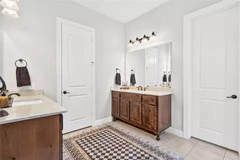 Bath - 301 Rawhide Path, Keller, TX 76248 photo 1 of 4