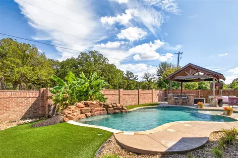Exterior - 301 Rawhide Path, Keller, TX 76248 photo 7 of 8