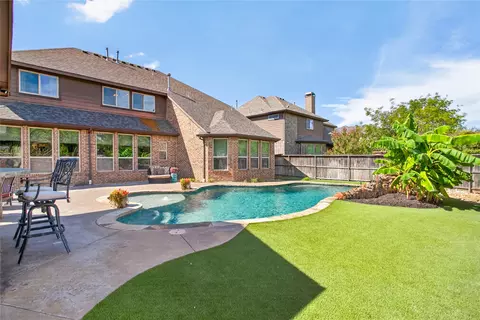 Exterior - 301 Rawhide Path, Keller, TX 76248 photo 5 of 8