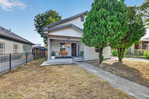 1714 Bessie St, Fort Worth, TX 76104