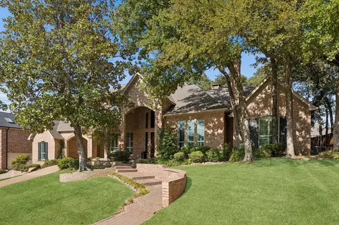 2865 Woodhollow Dr, Highland Village, TX 75077
