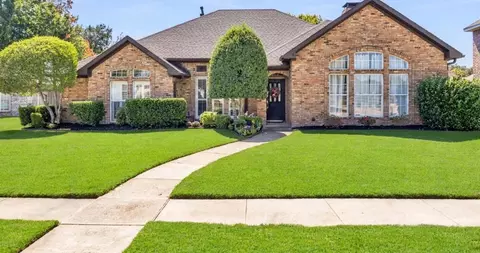 3214 Suzanne Dr, Rowlett, TX 75088
