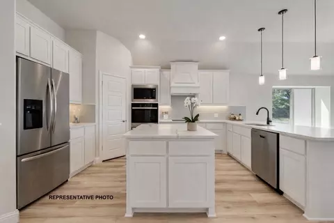 Kitchen - 1065 Monaco Ct, Springtown, TX 76082 photo 2 of 2