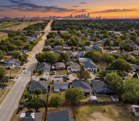 4131 Soloman Dr, Dallas, TX 75212