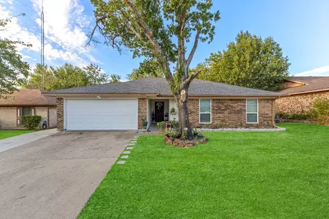 13225 Lexington Ln, Balch Springs, TX 75180