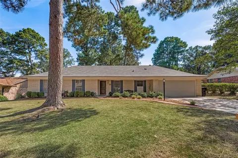 1027 Manor Pl, Shreveport, LA 71118