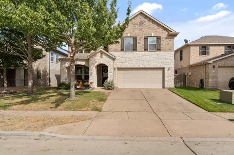 8932 Winding Valley Dr, Fort Worth, TX 76244