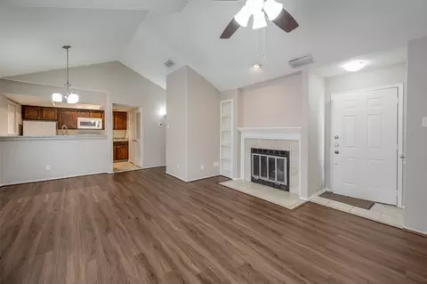 256 Jefferson Pkwy, Fort Worth, TX 76107