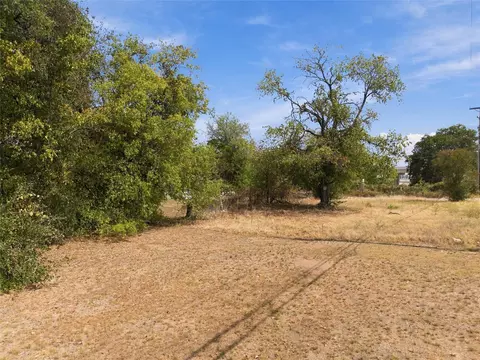 600 Johnson, Waco, TX 76705 photo 2