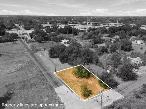 600 Johnson, Waco, TX 76705