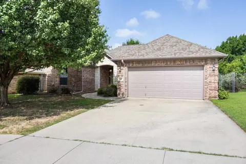 304 Jade Ln, Weatherford, TX 76086