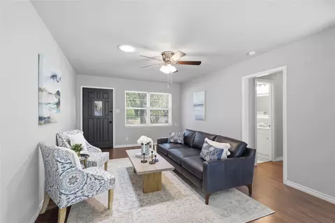 2114 Brookshire St, Arlington, TX 76010