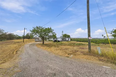 252 Mesa Rd, Waxahachie, TX 75167