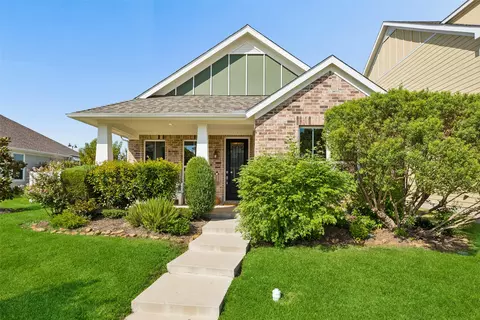 1409 Ellis Ln, Aubrey, TX 76227