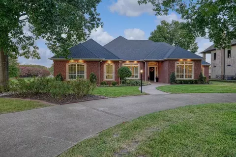 225 Bayhills Dr, Hideaway, TX 75771