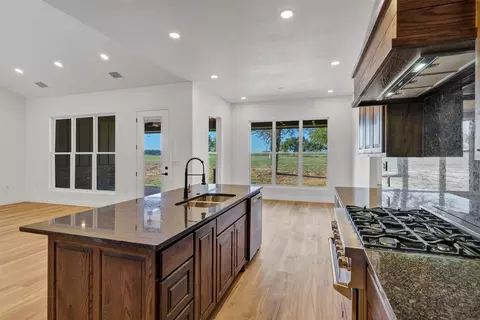 Kitchen - 3031 Powell Cemetery Rd, Tolar, TX 76476 photo 4 of 4