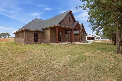 Exterior - 3031 Powell Cemetery Rd, Tolar, TX 76476 photo 7 of 8