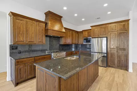Kitchen - 3031 Powell Cemetery Rd, Tolar, TX 76476 photo 2 of 4