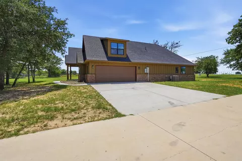 Exterior - 3031 Powell Cemetery Rd, Tolar, TX 76476 photo 5 of 8