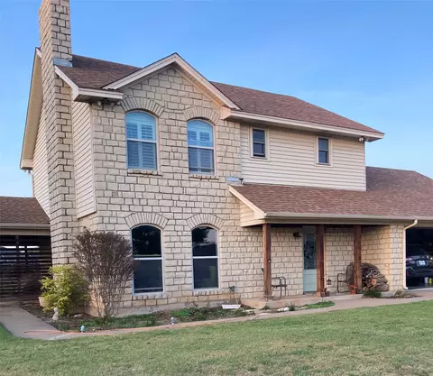 700 Aqua Vista Dr, Granbury, TX 76049