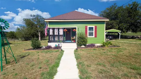 547 E Hill St, Hamilton, TX 76531