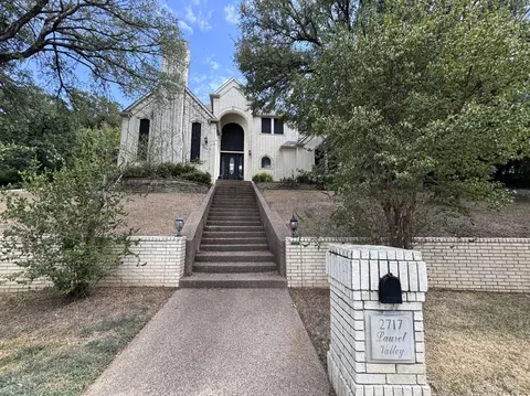 2717 Laurel Valley Ln, Arlington, TX 76006