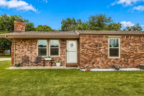 1512 Cobb St, Bridgeport, TX 76426