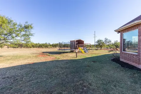 Exterior - 7642 Spinks Rd, Abilene, TX 79603 photo 7 of 11