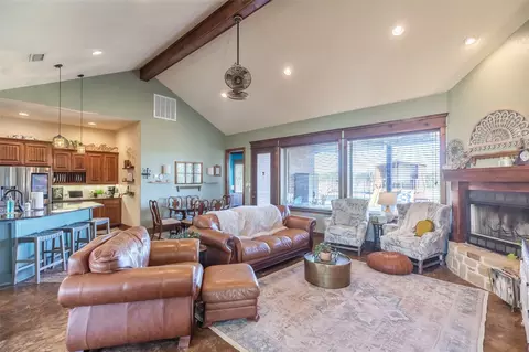 Living - 7642 Spinks Rd, Abilene, TX 79603 photo 3 of 4