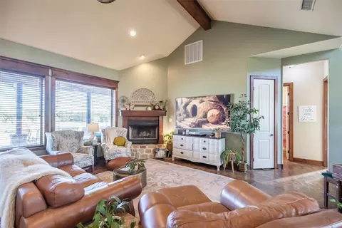 Living - 7642 Spinks Rd, Abilene, TX 79603 photo 1 of 4