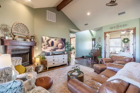 Living - 7642 Spinks Rd, Abilene, TX 79603 photo 2 of 4