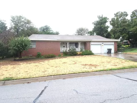 4221 Woodlake Dr, Lake Worth, TX 76135