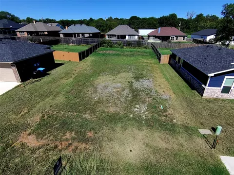 2389 Miller St, Denison, TX 75020