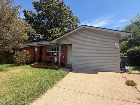 1802 Pollyanna St, Bossier City, LA 71112