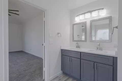 Bath - 5914 Beacon Dr, Rowlett, TX 75089 photo 3 of 4