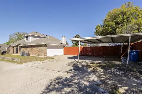 Exterior - 5914 Beacon Dr, Rowlett, TX 75089 photo 6 of 6
