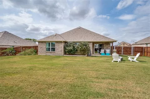 Exterior - 112 Kens Ct, Pilot Point, TX 76258 photo 4 of 7