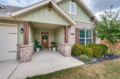Exterior - 112 Kens Ct, Pilot Point, TX 76258 photo 2 of 7