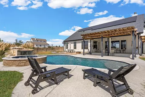 Exterior - 446 Wade Dr, Eddy, TX 76524 photo 8 of 12