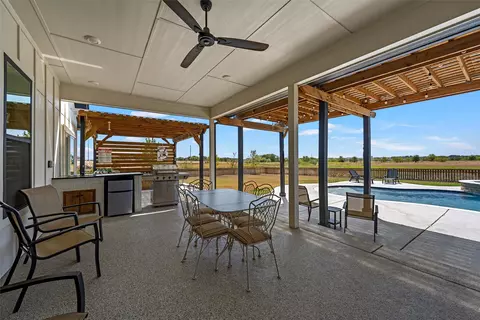 Exterior - 446 Wade Dr, Eddy, TX 76524 photo 5 of 12