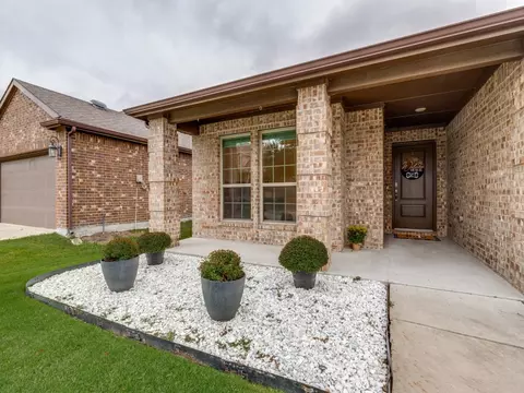 Exterior - 1206 Freestone Dr, Melissa, TX 75454 photo 5 of 7
